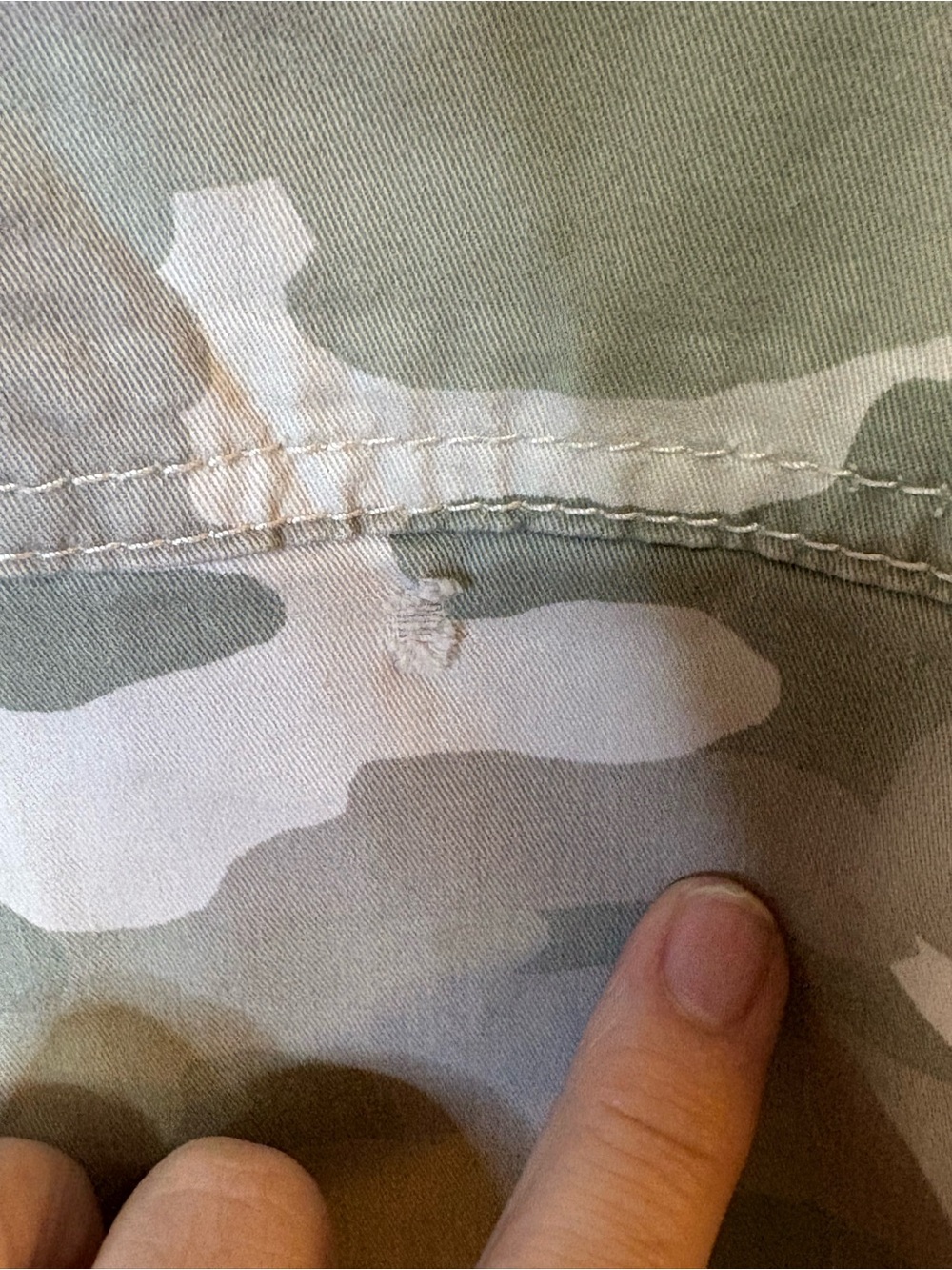 /Gap Girlfriend Khaki Faded Tan & Green Camouflage Streetwear Long Pants Sz 8 - Picture 2 of 10